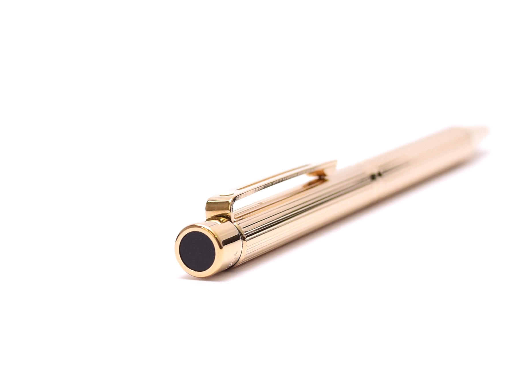 Sheaffer Targa 1005 Ballpoint Pen - 23k Electroplated Gold Fluted (New Old  Stock) - Peyton Street Pens
